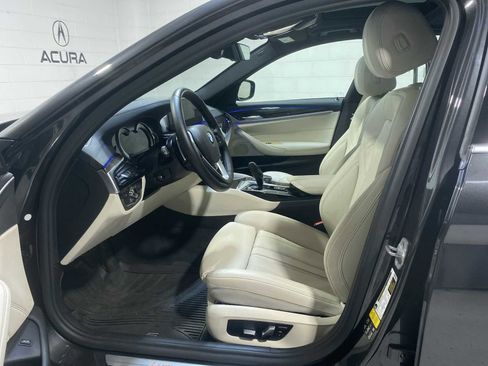 Used 2017 BMW 540i xDrive AWD/4WD image 2