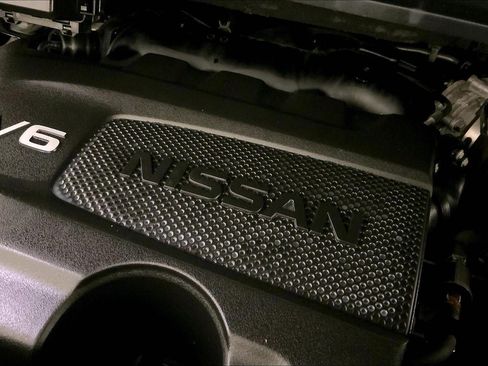 Used 2020 Nissan Pathfinder S image 31