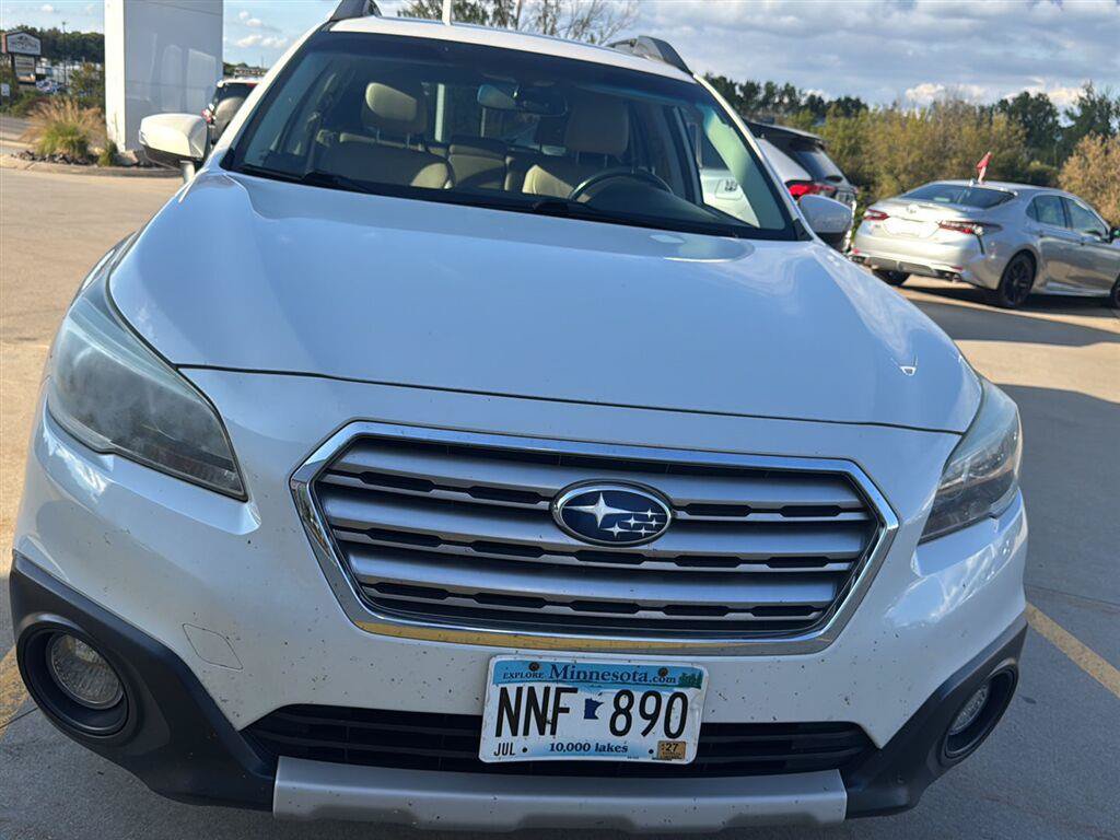 Used 2015 Subaru Outback 2.5i Limited AWD/4WD image 3