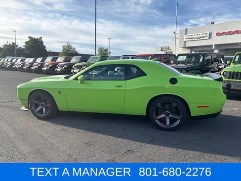 Used 2023 Dodge Challenger SRT Hellcat RWD image 3