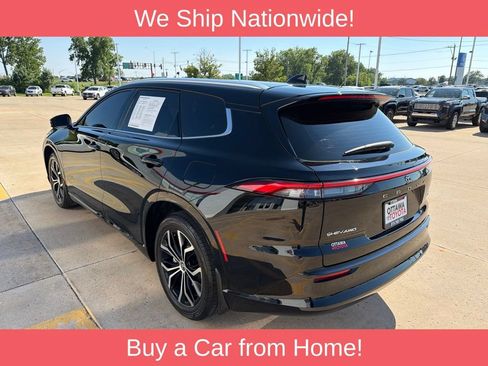 Used 2025 Toyota Crown Signia AWD/4WD image 7