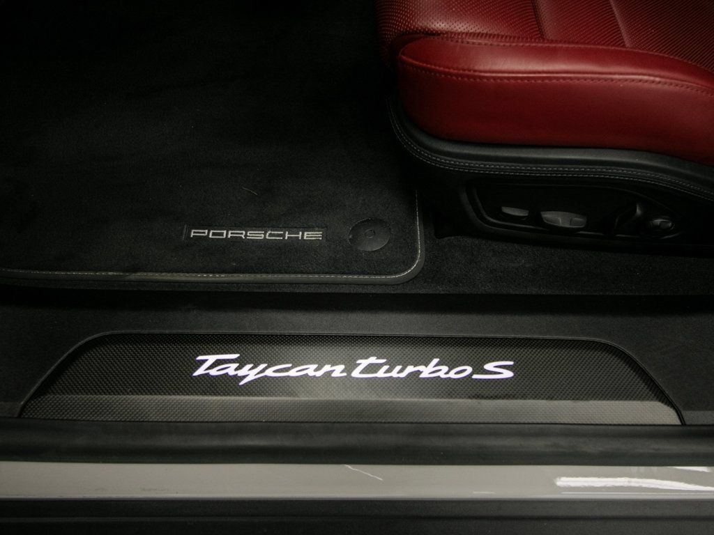 Used 2022 Porsche Taycan Turbo S AWD/4WD image 37