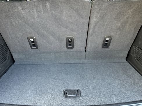 Used 2024 Chevrolet Tahoe RST w/ Luxury Package image 36