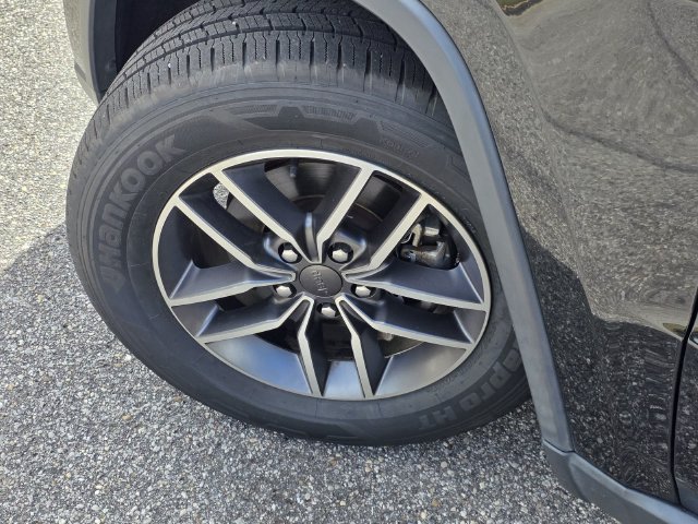 Used 2020 Jeep Grand Cherokee Limited RWD image 35
