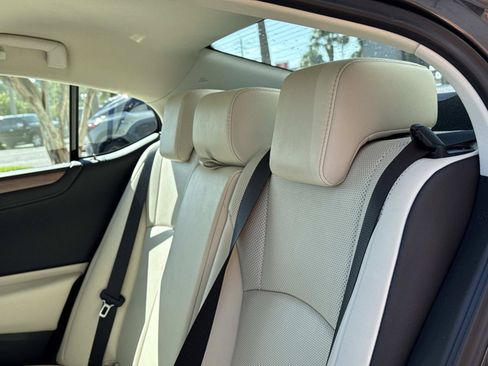Certified 2025 Lexus ES 350 w/ Premium Package FWD image 27
