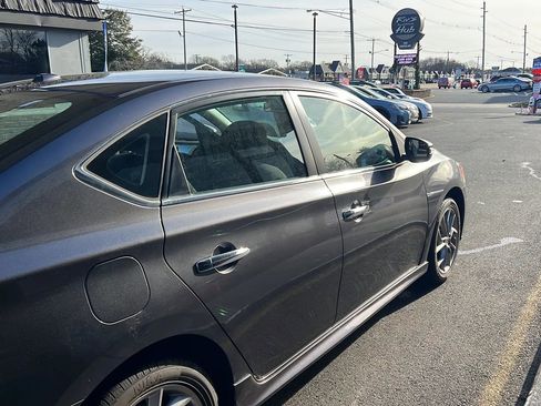 Used 2015 Nissan Sentra SR image 11