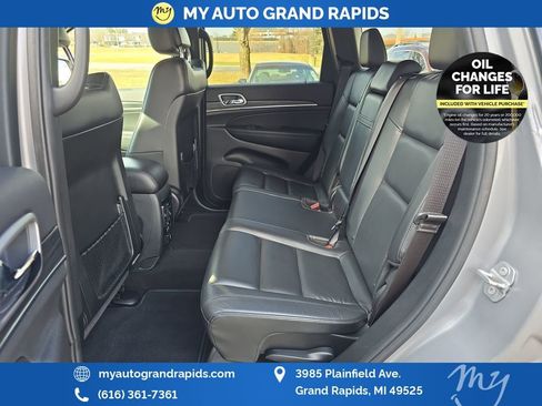 Used 2019 Jeep Grand Cherokee Limited image 26