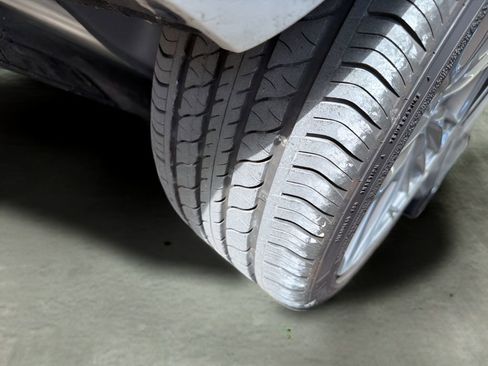 Used 2025 Cadillac CT4 Premium Luxury image 21