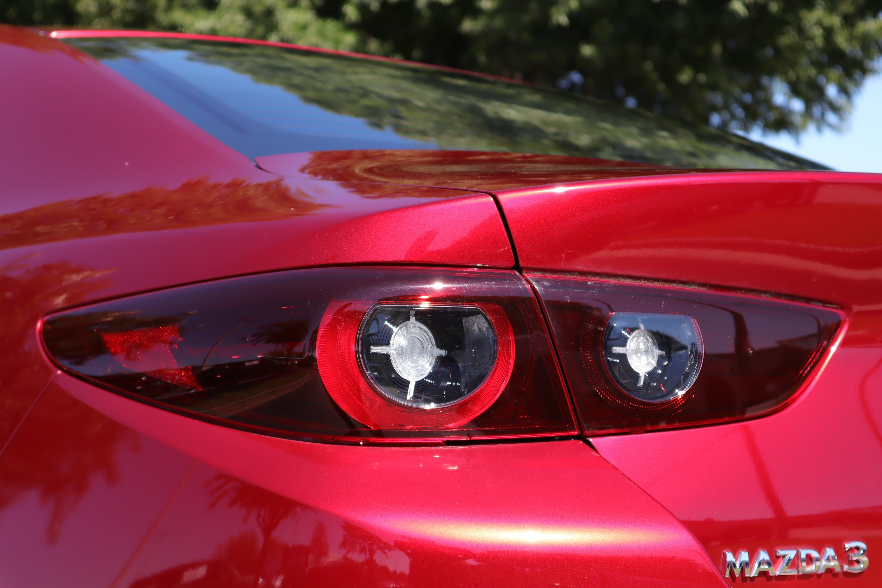 Certified 2025 MAZDA MAZDA3 s FWD image 33