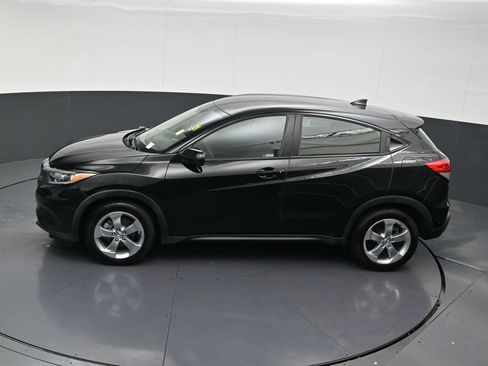 Used 2022 Honda HR-V LX image 10