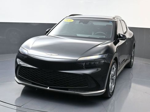 Used 2024 Genesis GV60 RWD image 7
