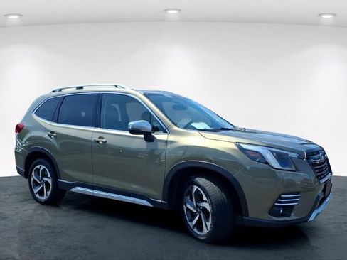 Used 2023 Subaru Forester Touring AWD/4WD image 7