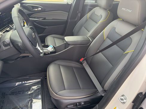 New 2026 Chevrolet Trax ACTIV w/ Driver Confidence Package image 11