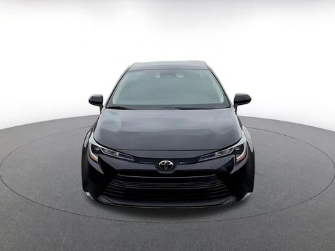 Used 2023 Toyota Corolla LE image 4