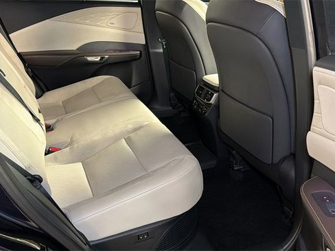 Used 2025 Lexus RX 450h AWD w/ Luxury Package image 13