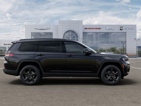 New 2025 Jeep Grand Cherokee L Limited w/ Black Appearance Package AWD/4WD image 21
