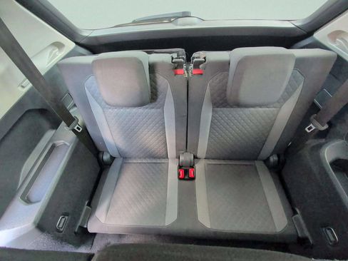 Used 2019 Volkswagen Tiguan S w/ Driver Assistance Package FWD image 31