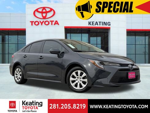 Used 2026 Toyota Corolla LE FWD image 1