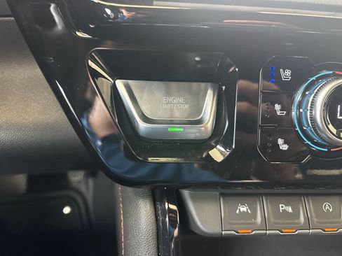 Certified 2025 GMC Sierra 1500 AT4 AWD/4WD image 17