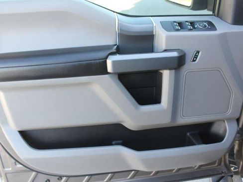 Used 2018 Ford F150 XLT w/ Equipment Group 302A Luxury image 14