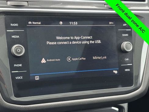 Used 2022 Volkswagen Tiguan SE image 15