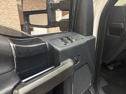 Used 2022 Ford F350 Platinum AWD/4WD image 23