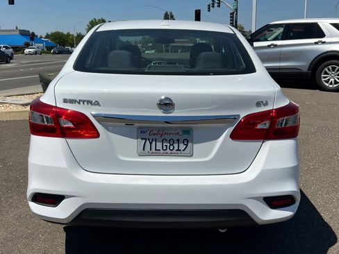 Used 2017 Nissan Sentra SV FWD image 5
