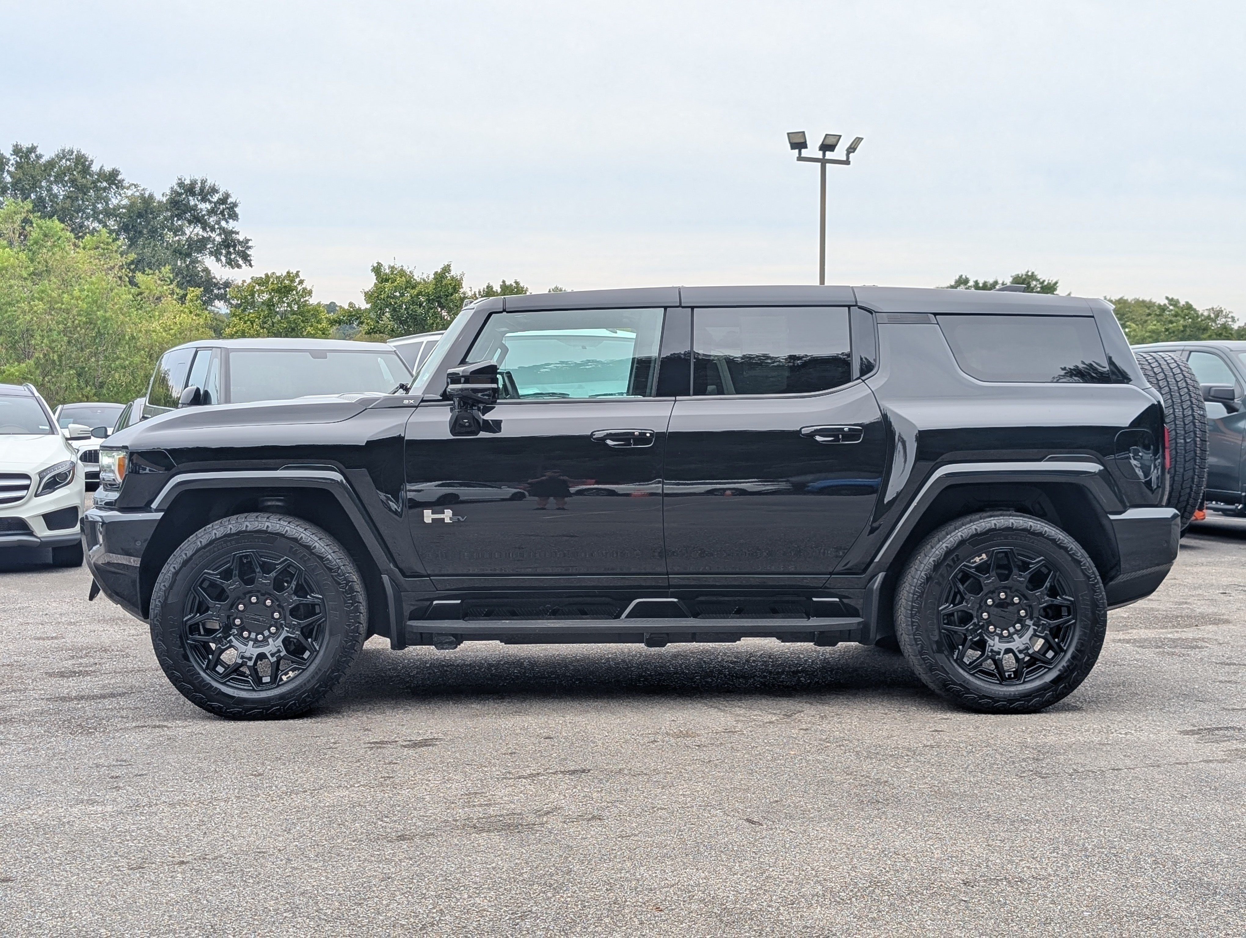 Used 2024 GMC Hummer EV 2X AWD/4WD image 6