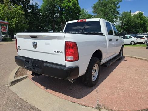 Used 2019 RAM 1500 4x4 Crew Cab Classic image 5