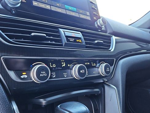 Used 2020 Honda Accord Sport image 15