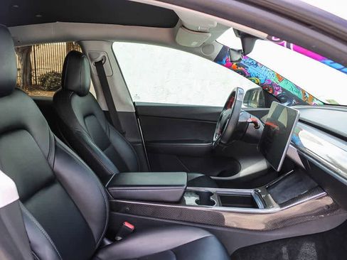 Used 2022 Tesla Model Y Performance AWD/4WD image 15