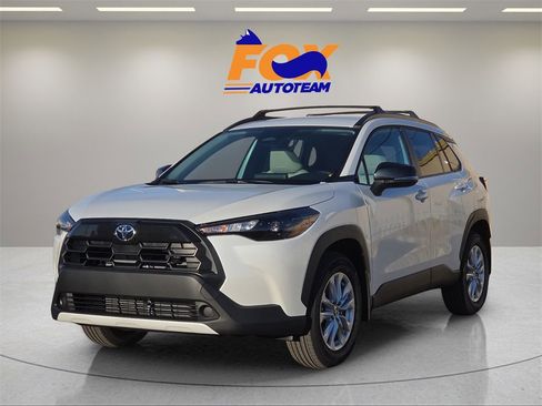 New 2026 Toyota Corolla Cross LE image 1