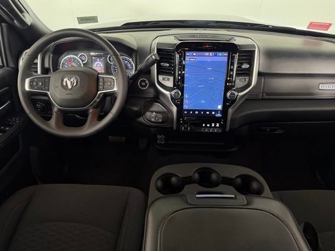Used 2025 RAM 2500 Big Horn AWD/4WD image 14