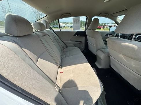 Used 2013 Honda Accord LX image 32
