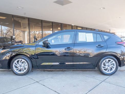 Certified 2025 Subaru Impreza 2.0i image 4