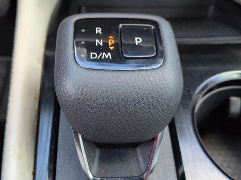 Used 2023 Nissan Rogue SL w/ SL Premium Package FWD image 27