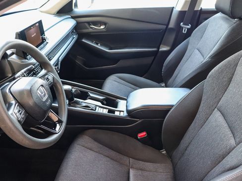 Certified 2023 Honda Accord LX image 22