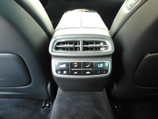 Used 2022 Genesis G80 2.5T w/ Prestige Package RWD image 32