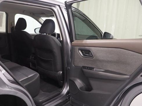 Used 2021 Nissan Rogue S image 16