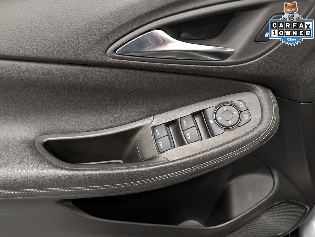 Used 2023 Buick Encore GX Select AWD/4WD image 11
