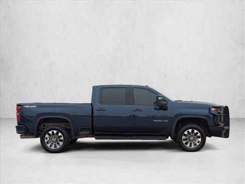 Used 2023 Chevrolet Silverado 2500 Custom w/ Custom Value Package image 4