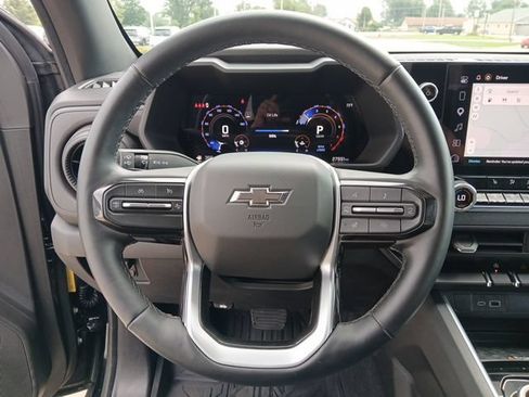 Certified 2025 Chevrolet Colorado Trail Boss AWD/4WD image 13