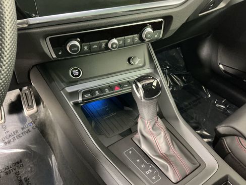 Used 2025 Audi Q3 2.0T Premium Plus w/ Premium Plus Package image 15