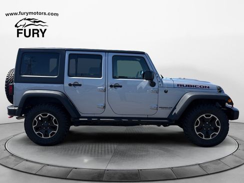 Used 2016 Jeep Wrangler Unlimited Rubicon AWD/4WD image 2