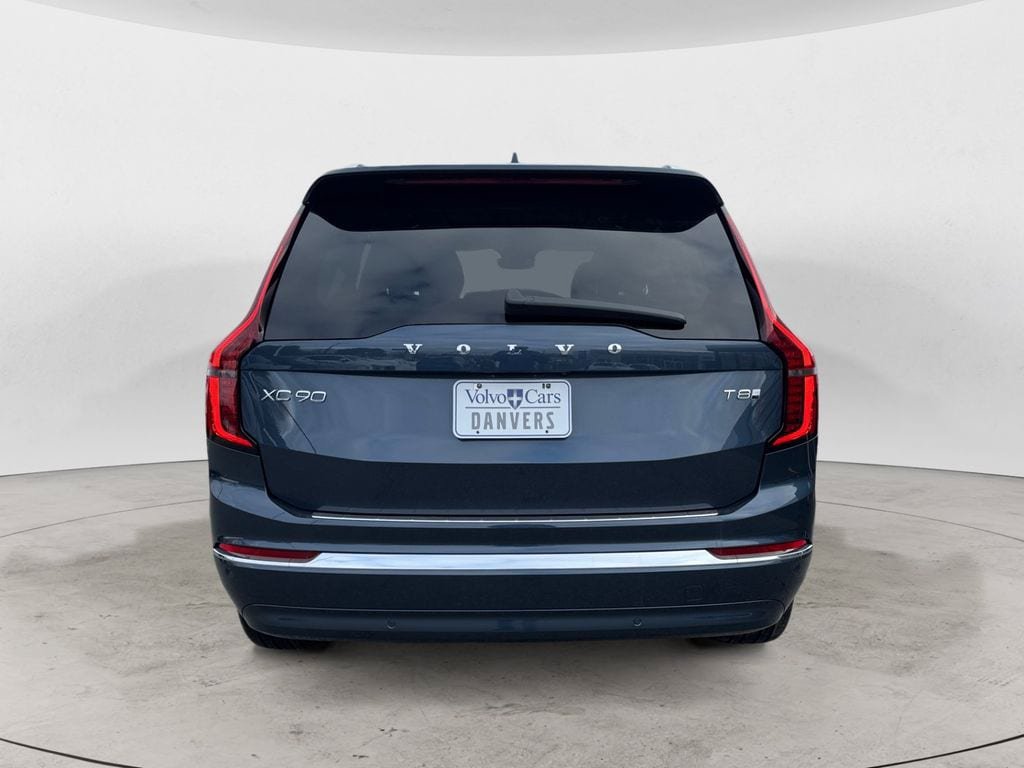 New 2026 Volvo XC90 T8 Plus w/ Protection Package Premier AWD/4WD image 4