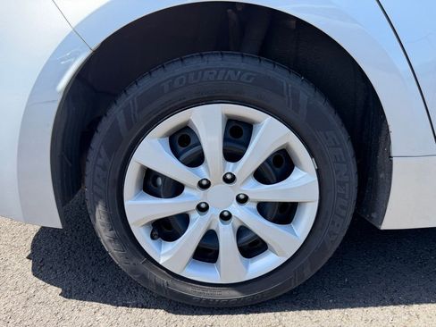 Used 2023 Toyota Corolla LE FWD image 9