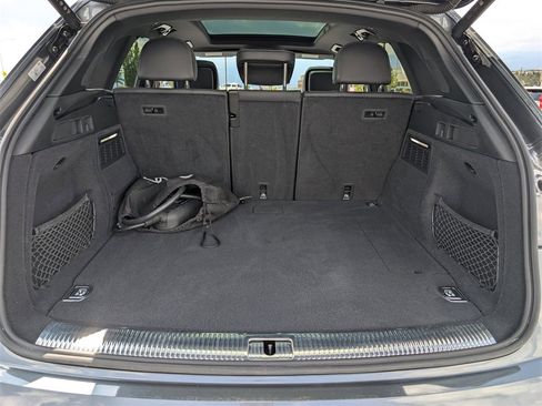 Used 2024 Audi Q5 e Premium Plus image 17