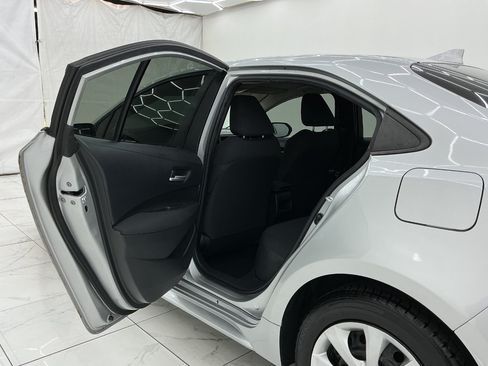 Used 2021 Toyota Corolla LE FWD image 22