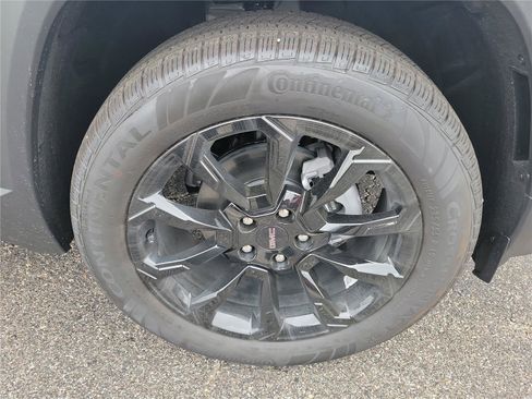 New 2026 GMC Terrain Elevation w/ Elevation Premium Package FWD image 6