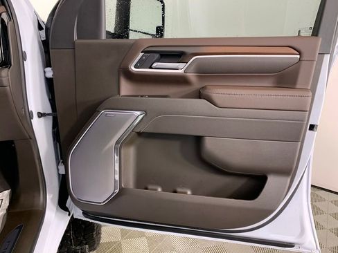 New 2026 GMC Sierra 2500 Denali w/ Denali Reserve Package image 28